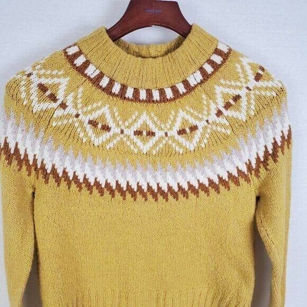 American Eagle Sweater XS Yellow Tan Fairisle Cropped Aztec High Crew Neck Soft